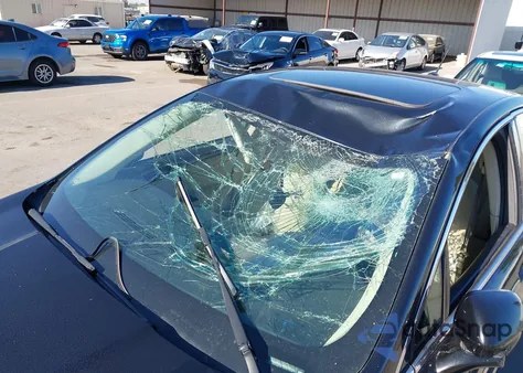 2015 Ford Fusion Energi Se Luxury z USA, uszkodzony, nr VIN 3FA6P0PU4FR287176